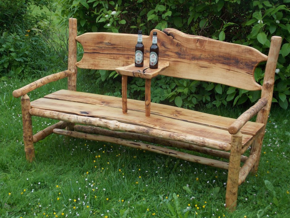 Скамейка из дерева