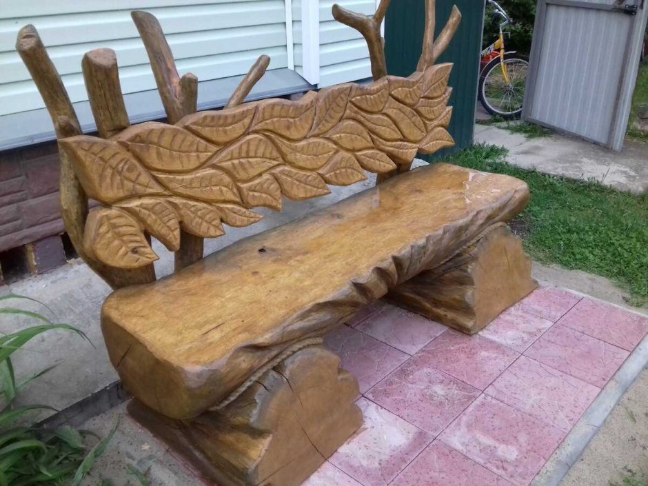 Оригинальные деревянные лавочки