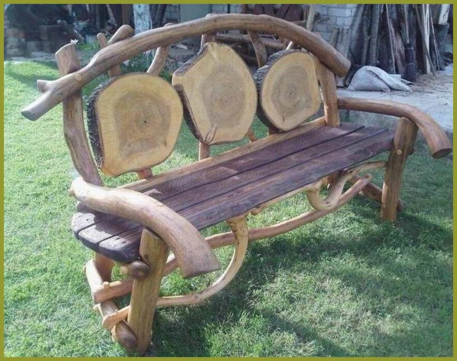 Скамья деревянная