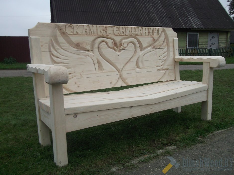 Лавка деревянная