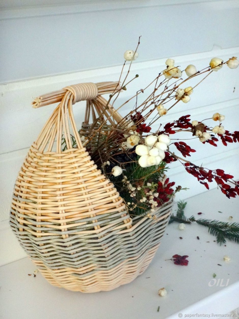 Фруктовница из газетных трубочек