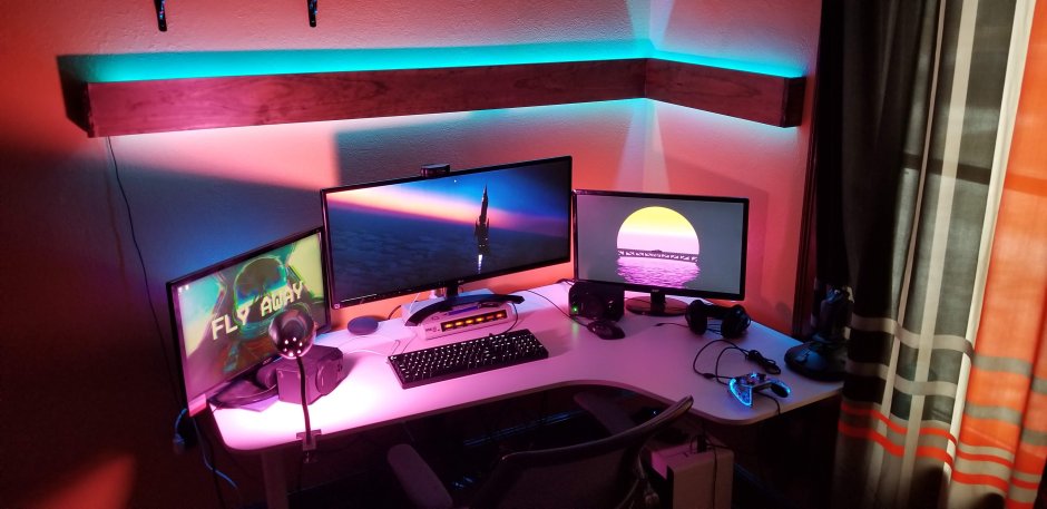 Светодиодная подсветка компьютерного стола