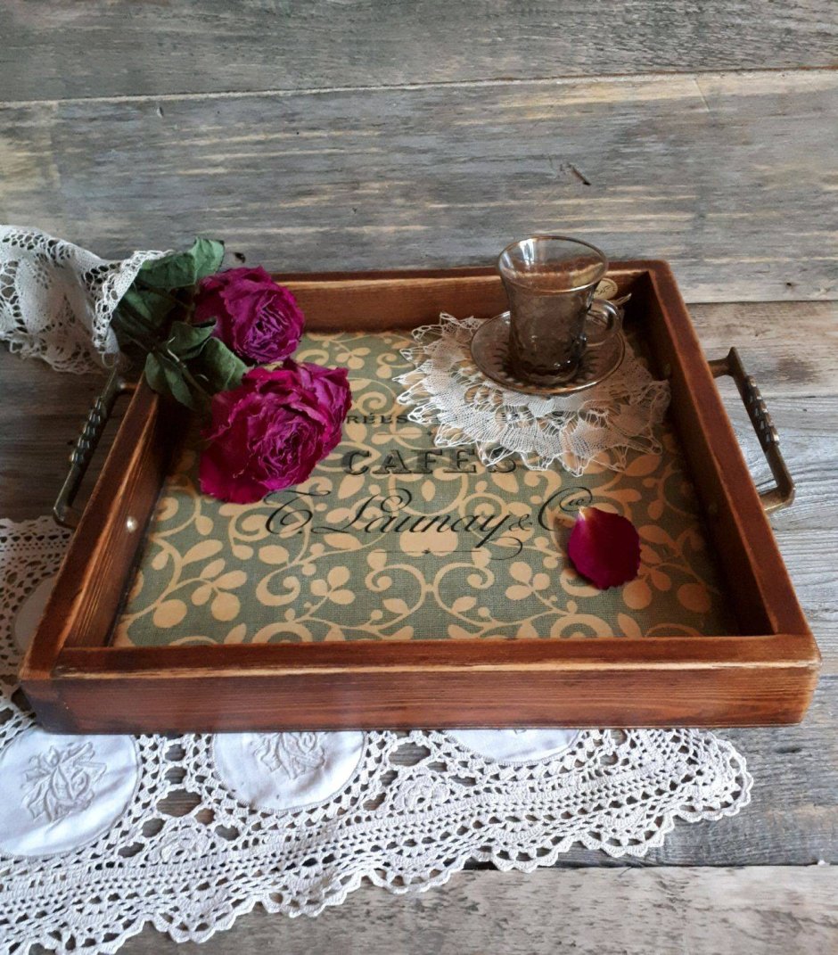 Поднос деревянный