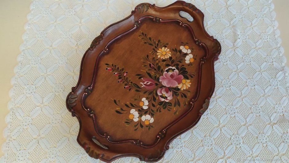 Поднос из дерева