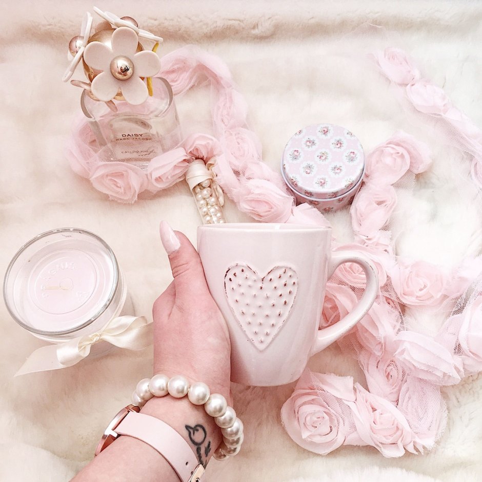 Пудровый розовый цвет в интерьере