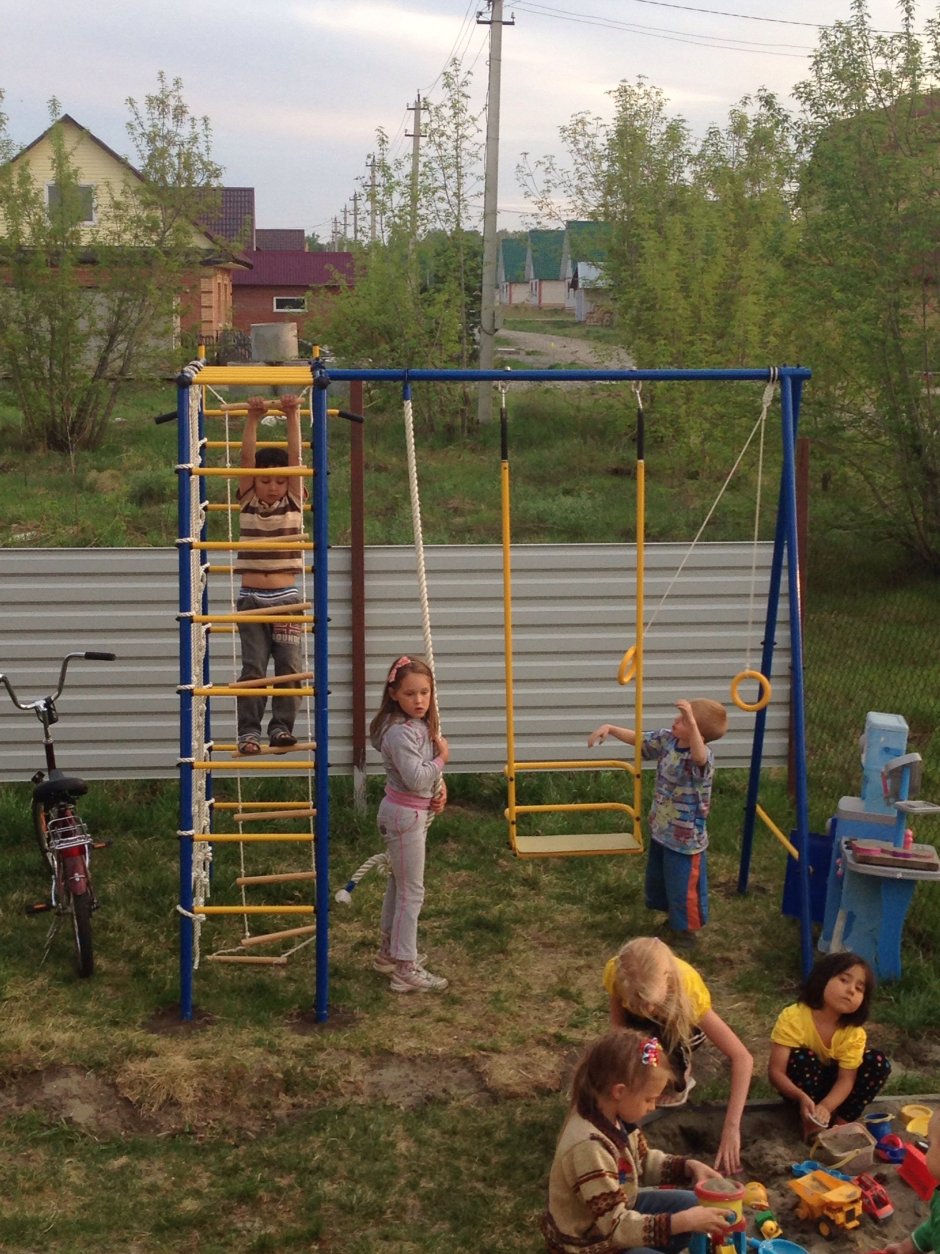 Детская спортивная площадка для дачи