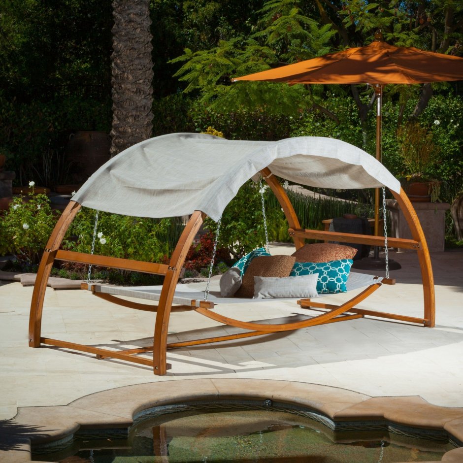 Кровать качели для дачи с навесом