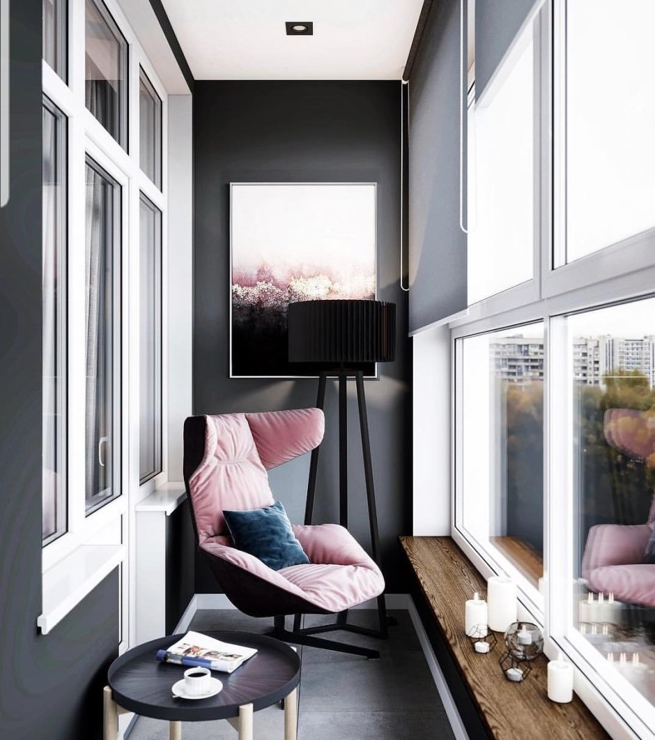 Качели на балконе в квартире