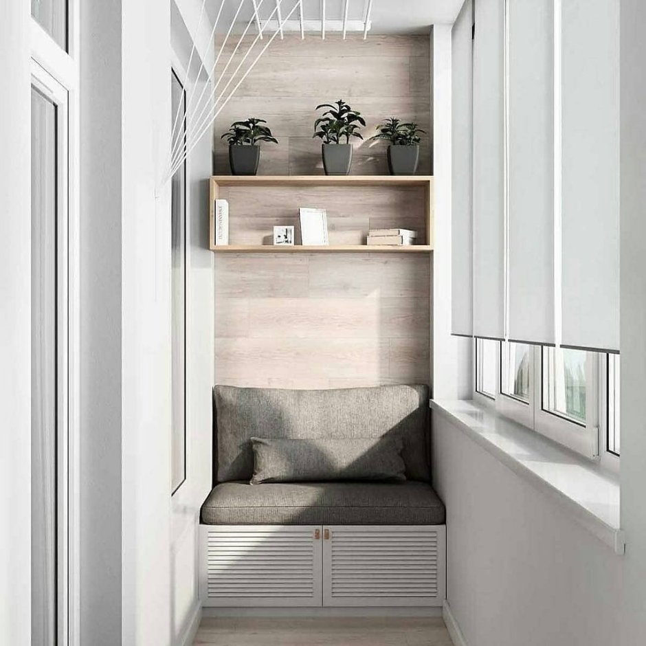 Подвесное кресло на балконе