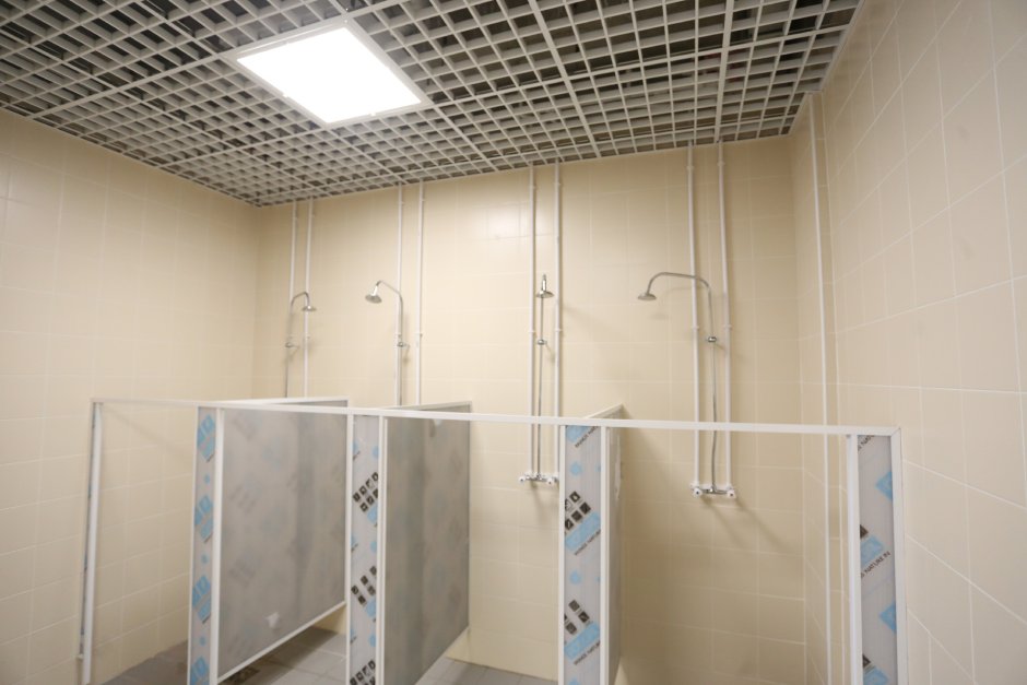 Камера в школьной душевой