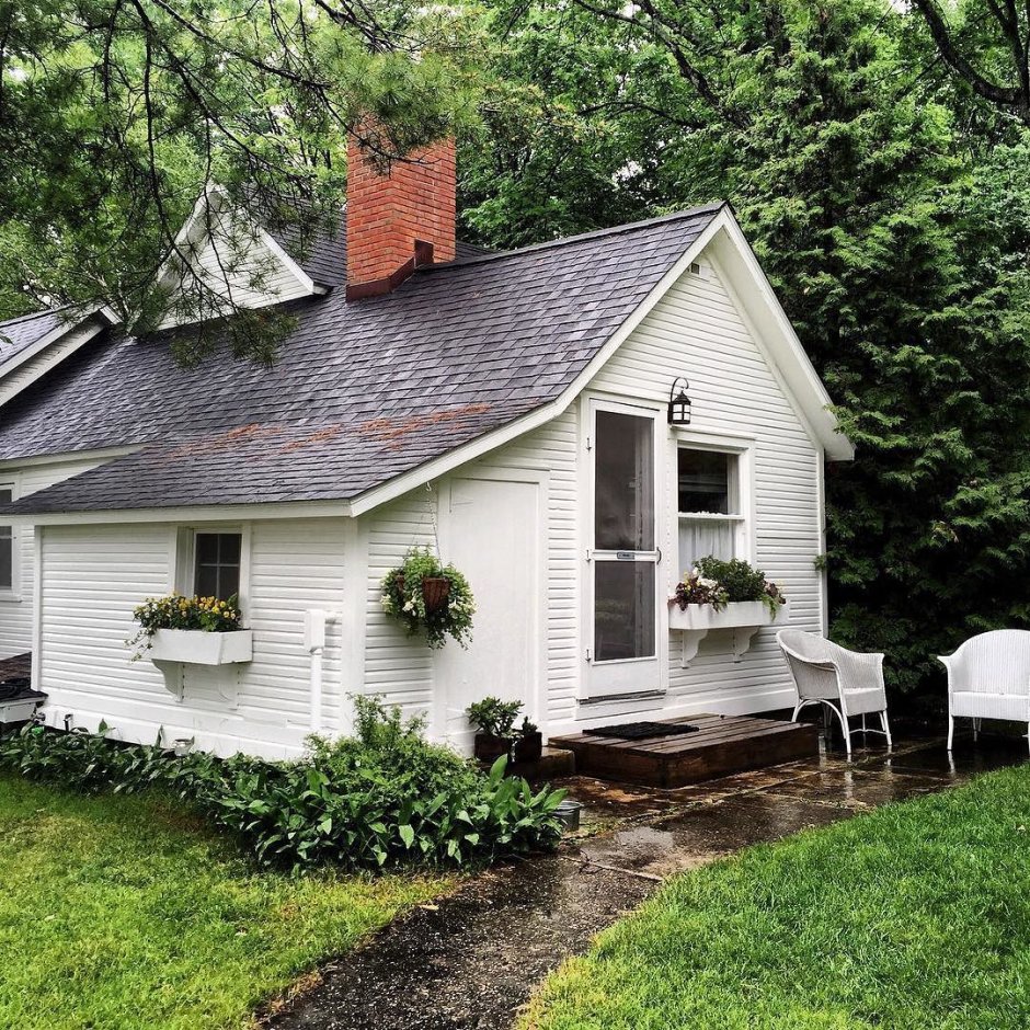 Небольшой загородный домик