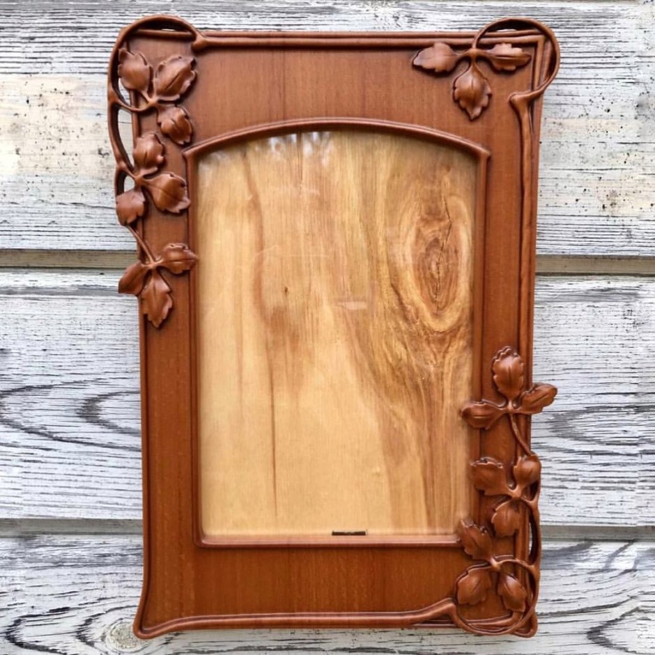 Рамка из натурального дерева