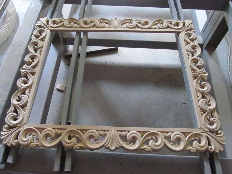 Резьба по дереву багет для зеркала