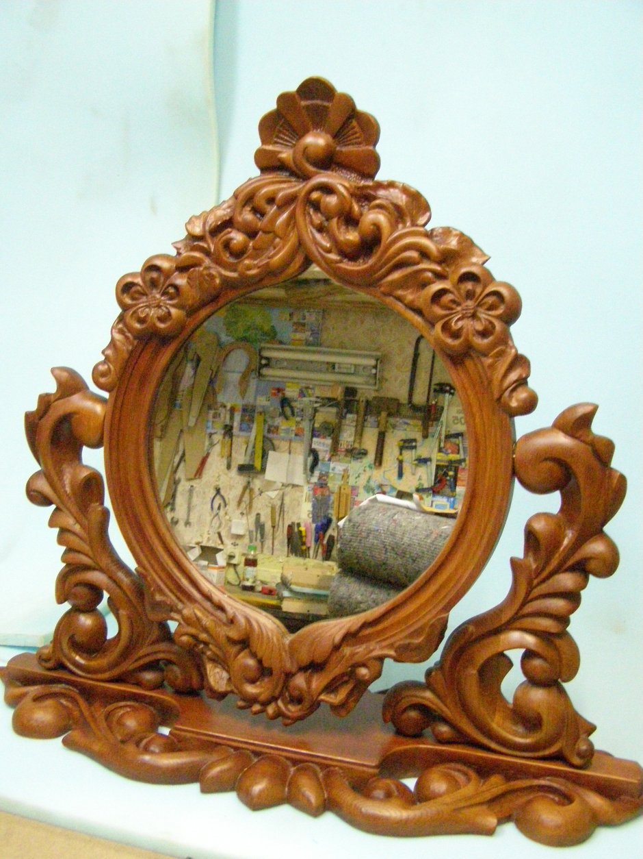 Резные зеркала из дерева