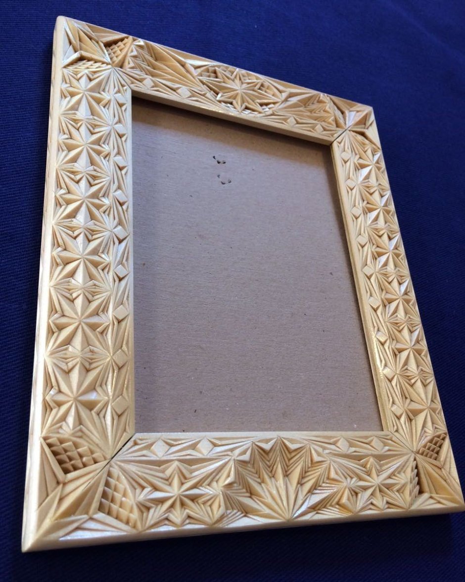 Резьба по дереву рамки