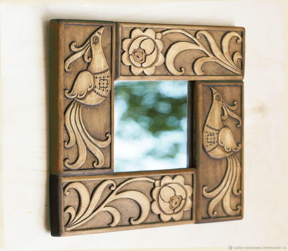 Деревянные резные рамки для зеркал