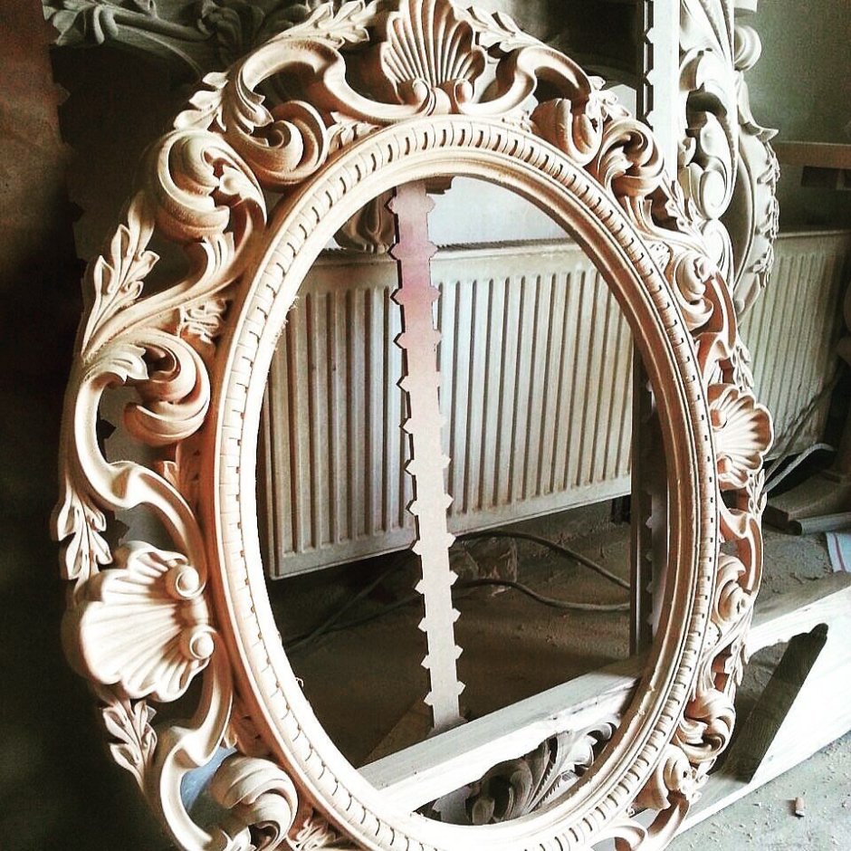 Резная рама для зеркала