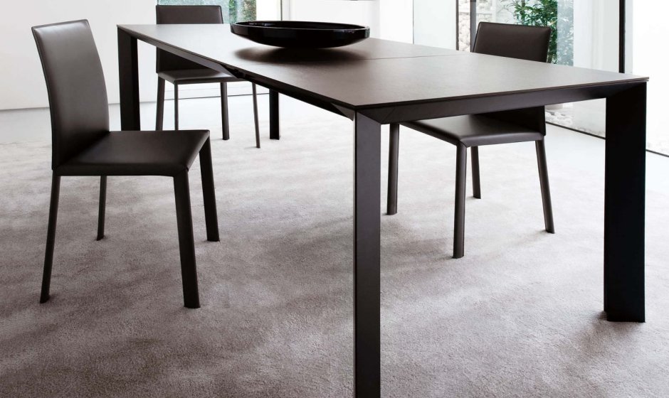 Кухонный остров с выдвижным столом