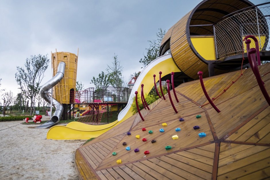 Современные детские площадки