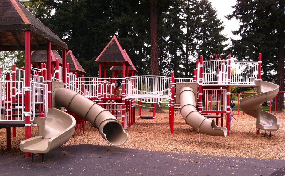 Щербинка Индустриальная 14 детская площадка