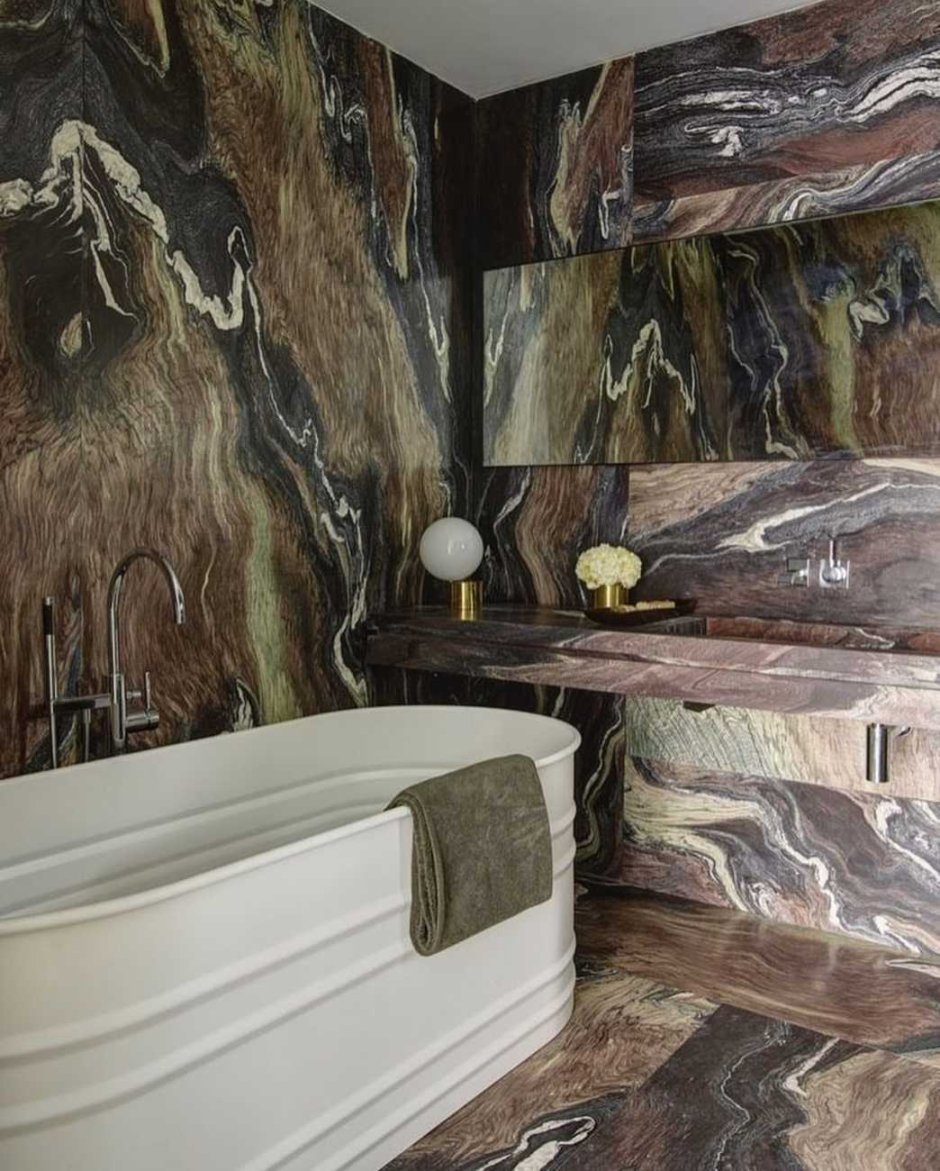 Ванная отделанная гибким камнем