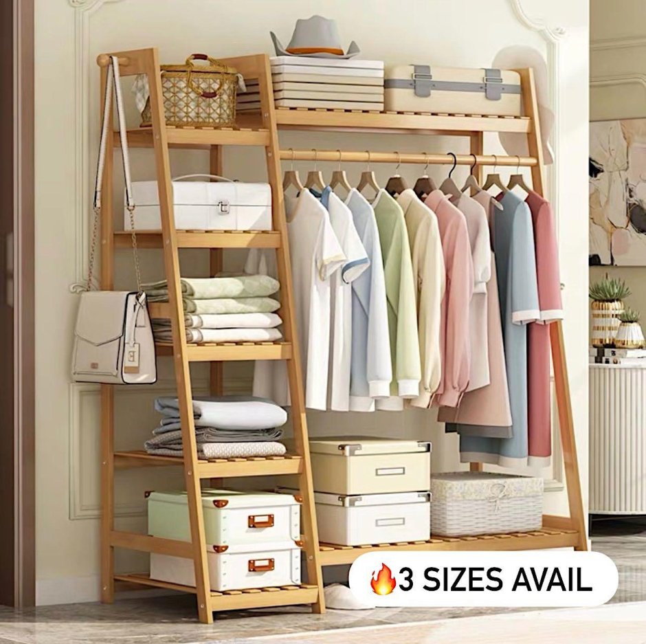 Полный шкаф одежды