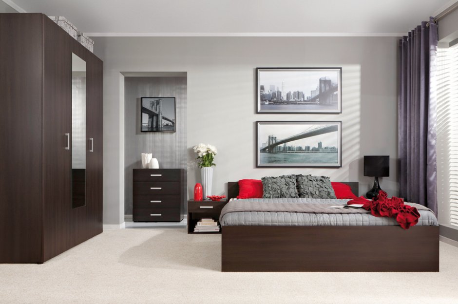 Обои к мебели цвета венге в гостиной