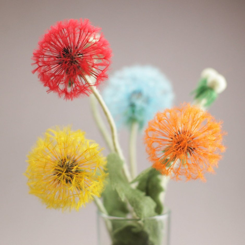 Одуванчик из пряжи