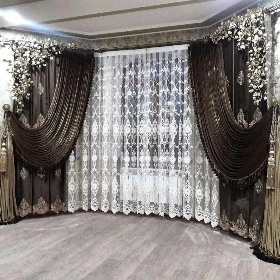 Занавески в гостиную с двумя окнами