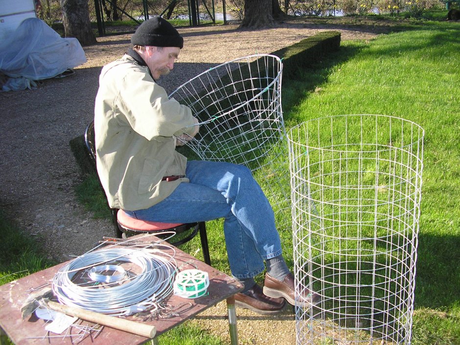 Забор из пластиковой сетки