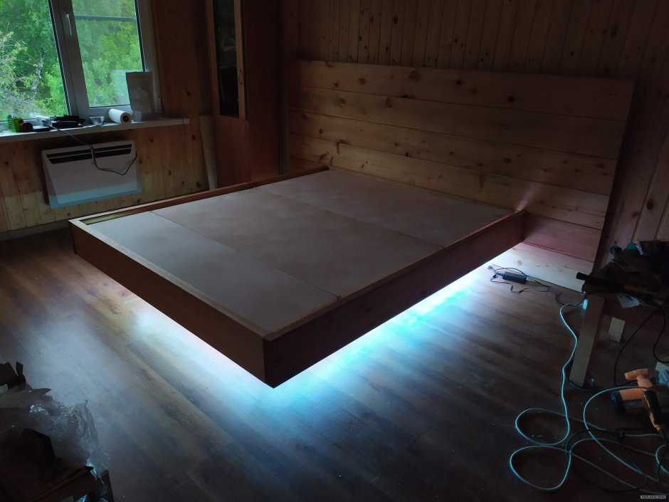 Парящая кровать