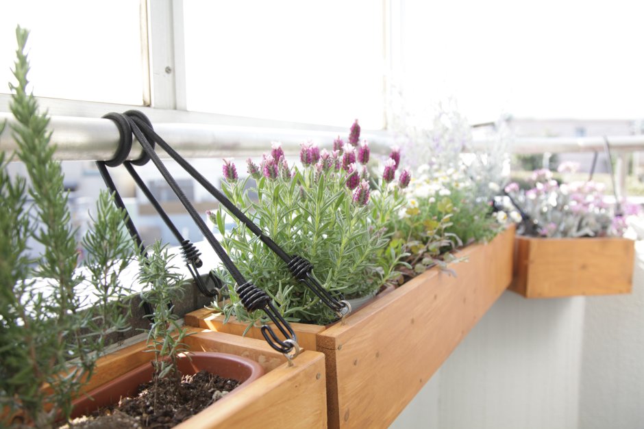 Крепление для горшка на балкон