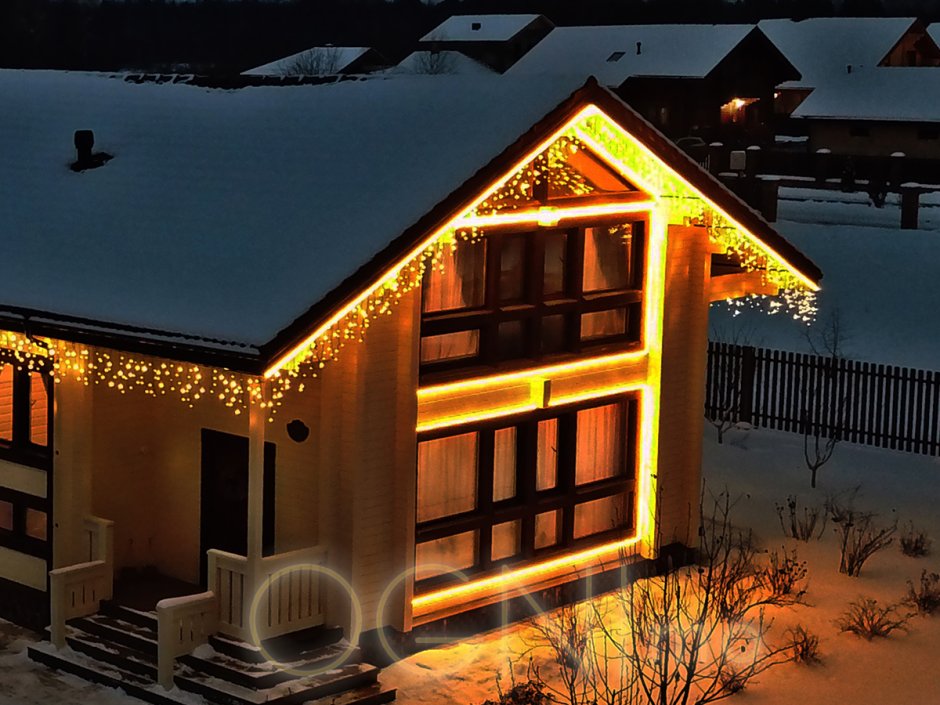 Подсветка фасада дюралайтом