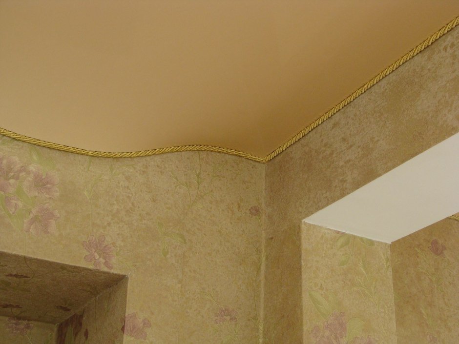 Угол ПВХ арочный Cezar 5х17х2,75 серебро 190