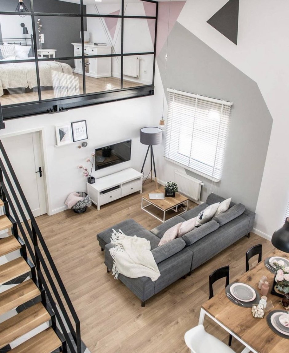 Квартира лофт двухуровневая