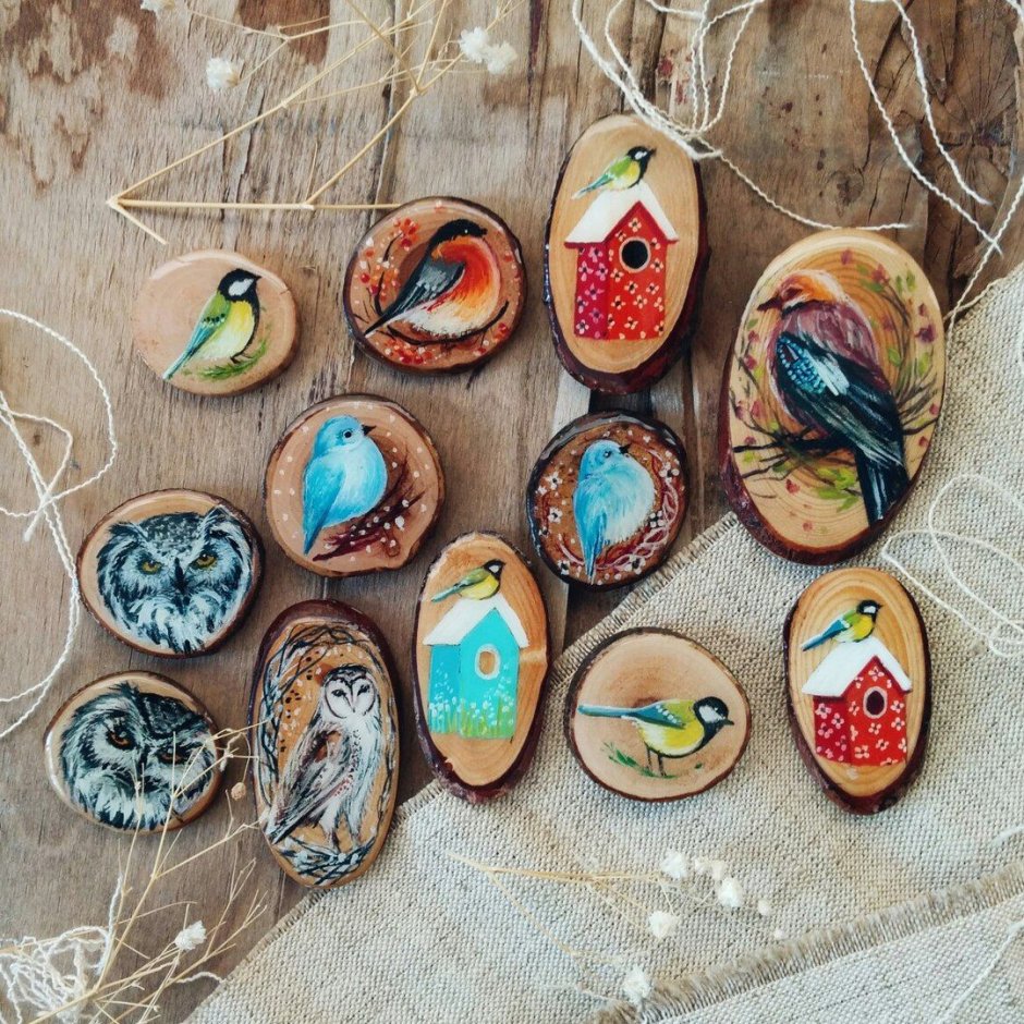 Роспись на спилах цветы