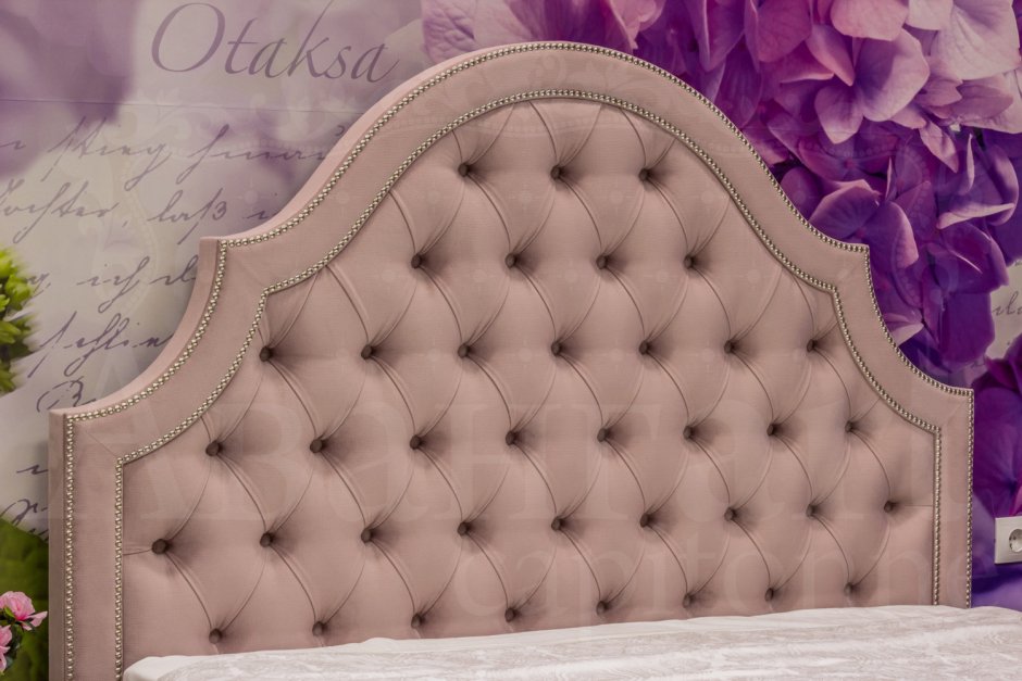 Кроватка с каретной стяжкой для новорожденных