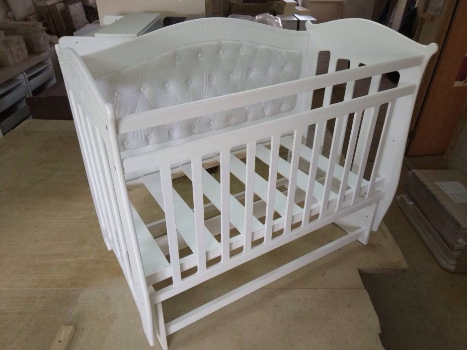 Софа с мягкой спинкой