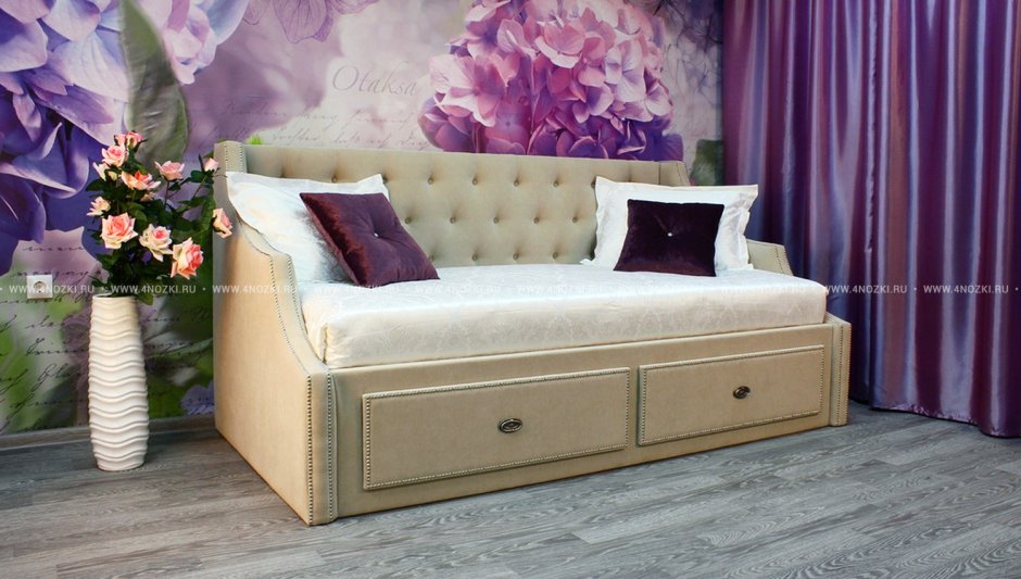 Детская кроватка с мягкими бортиками