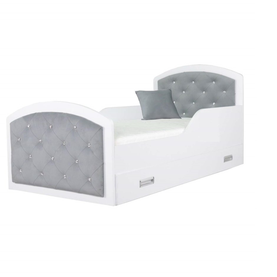 Кровать с каретной стяжкой с ушами