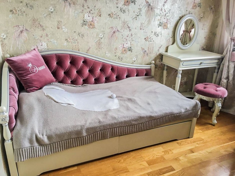 Спинка дивана