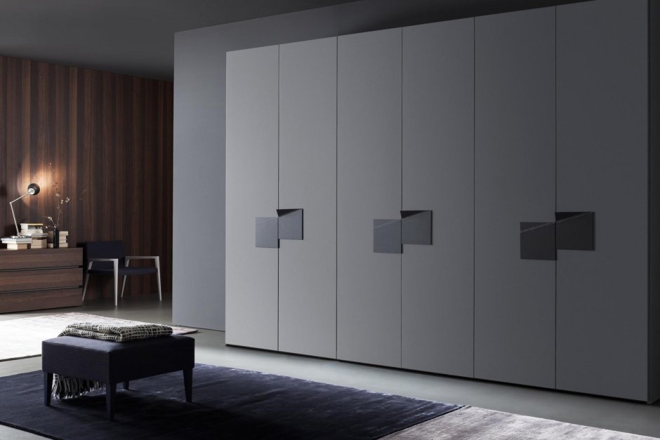 Шкаф серый в современном стиле с ручками