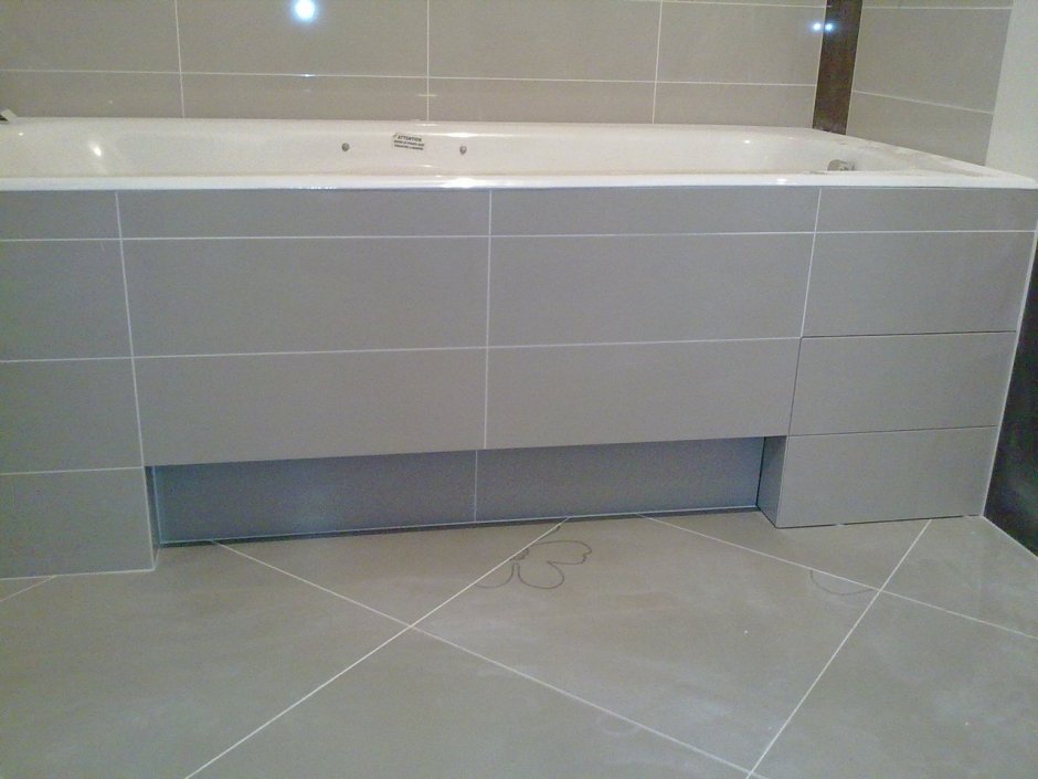 Ванная обложенная плиткой