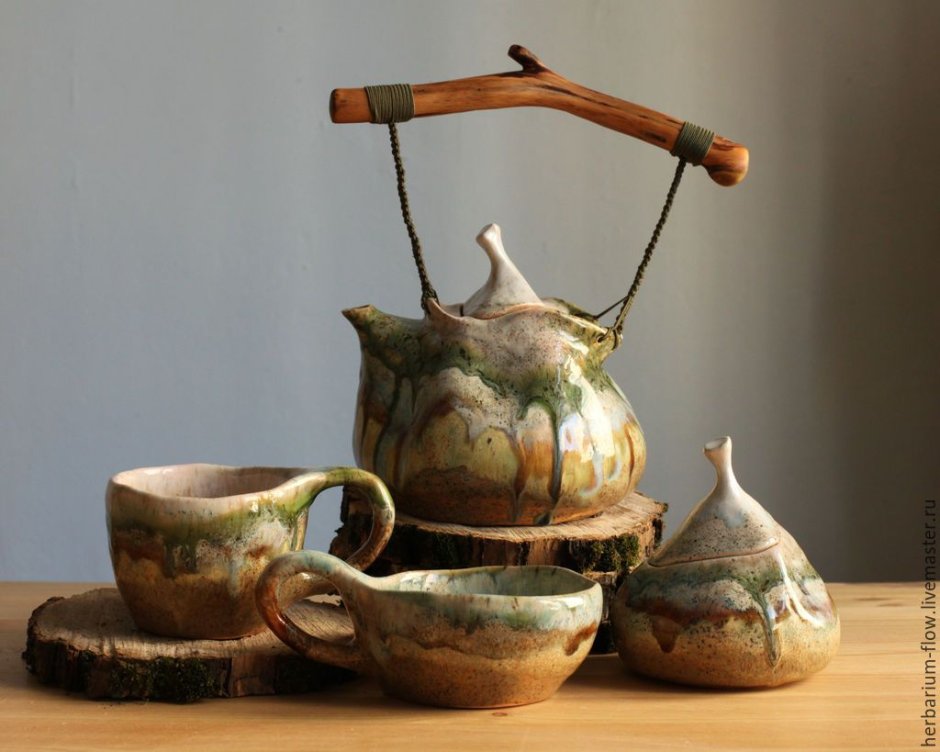 Необычная посуда из глины