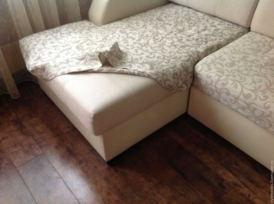 Чехол на угловой диван с подлокотниками