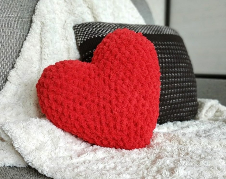 Подушка сердечко из Ализе Пуффи