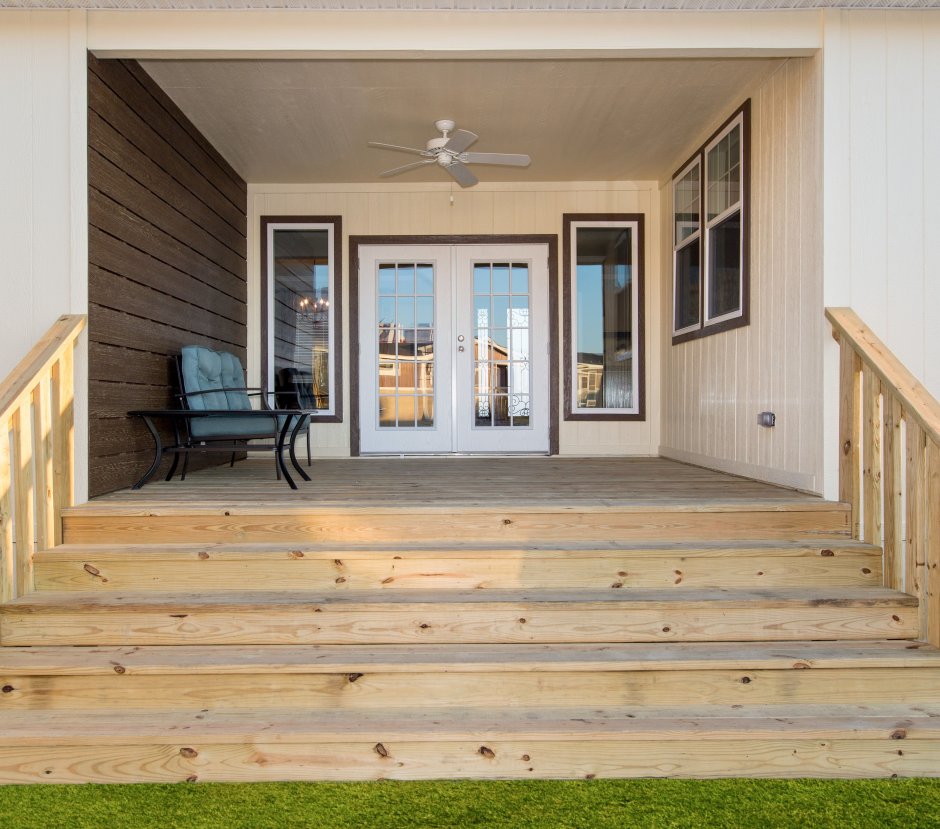 Крыльцо в каркасном доме