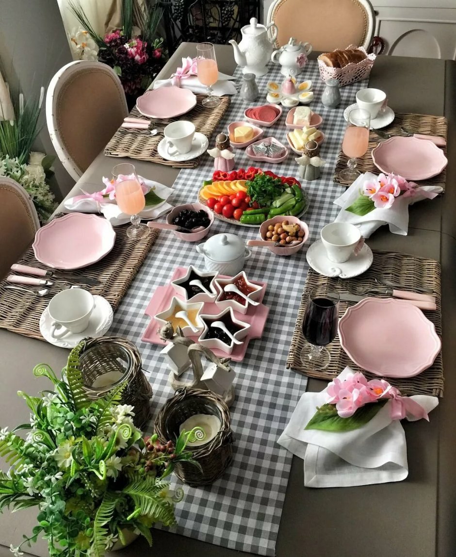 Сервировка стола