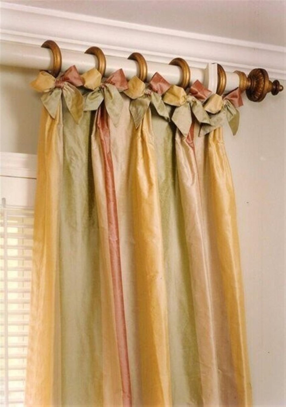 Крепление штор к карнизу