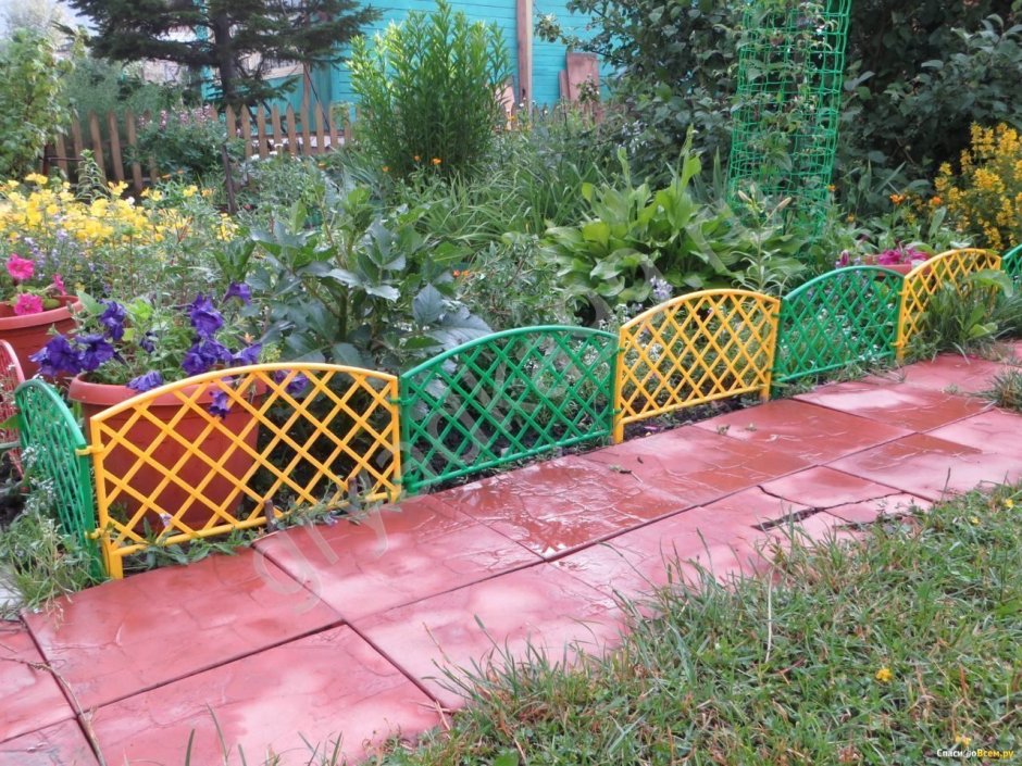 Паровозик для цветов для сада